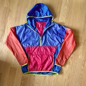 COTOPAXI windbreaker for hikes